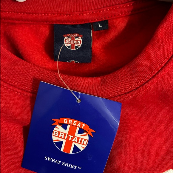 Cute London Crewneck Sweatshirt - Picture 3 of 4